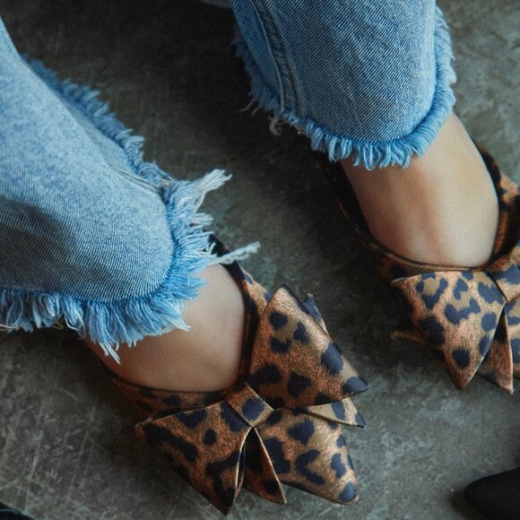 New Leopard Oversized Bow Pointed Toe Slingback Ballet Flat Mules Ballerina Shoe - Picture 1 of 6